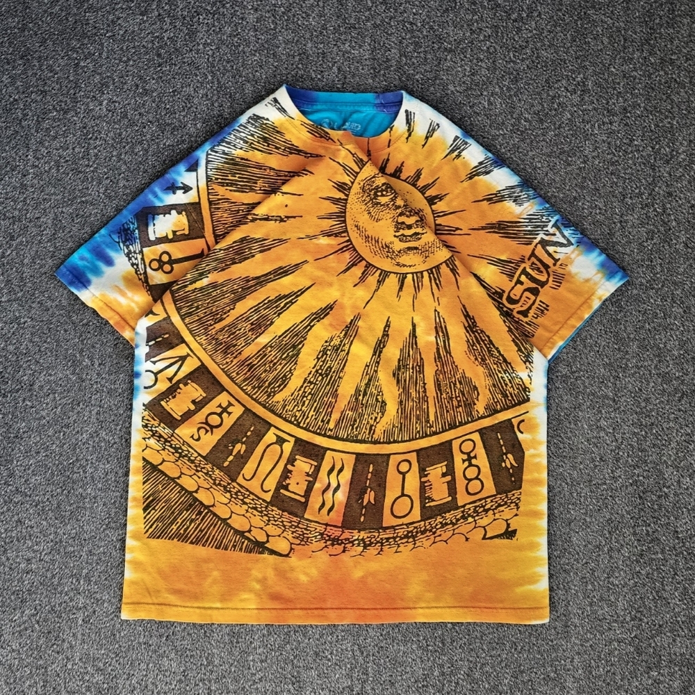 Vintage 1992 Liquid Blue Men's Sun and Moon Tie Dye T-Shirt Size Large